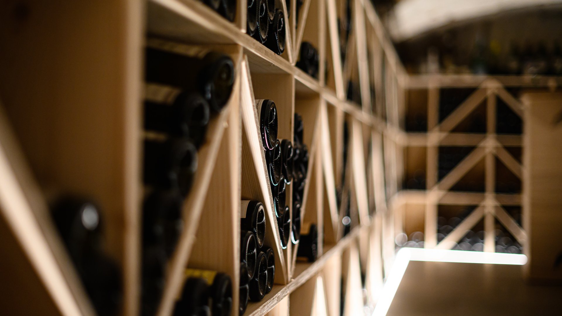 La cave de l'Auberge de l'Abbaye à Ambronay